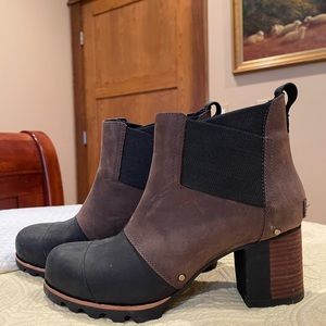 Sorel Arrington Chelsea boot